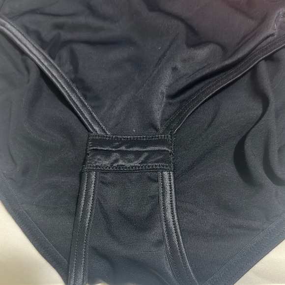 Flexees Black High-Waist Shapewear with Reinforced Waistband - Picture 3 of 6